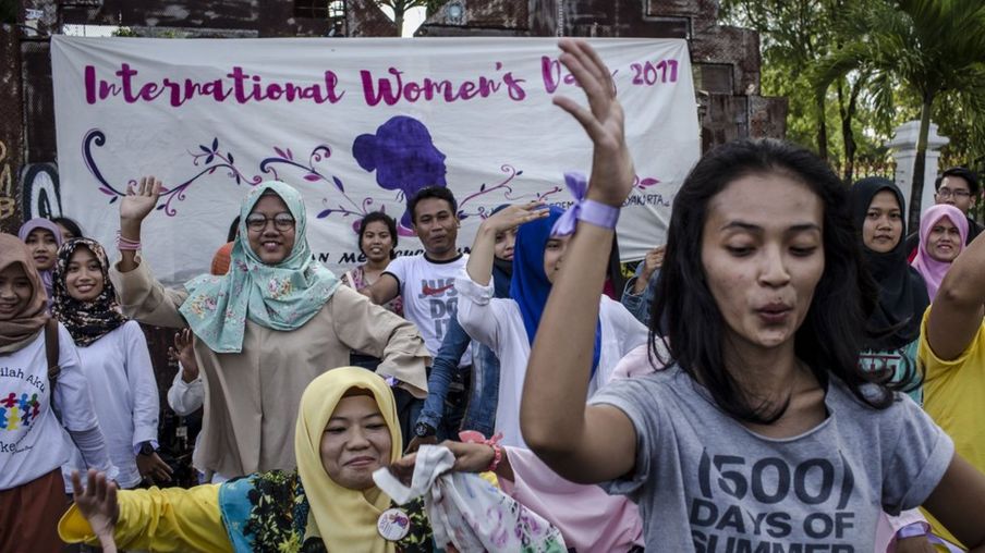 Indonesian women dance in Yogyakarta during an International Women's Day celebration on March 8, 2017 in Yogyakarta, Indonesia