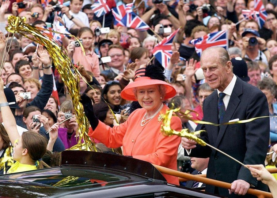 Những năm 2000: Diễu hành Lễ kỷ niệm 50 năm ngày lên ngôi của Nữ hoàng năm 2002