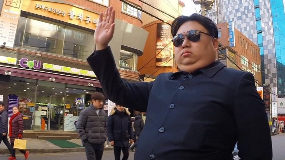 Resultado de imagen para 'Rocket Man' lands in Seoul Meet Dragon Kim, the leading impersonator of North Korean leader Kim Jong-un and find out how people react to him in different countries.