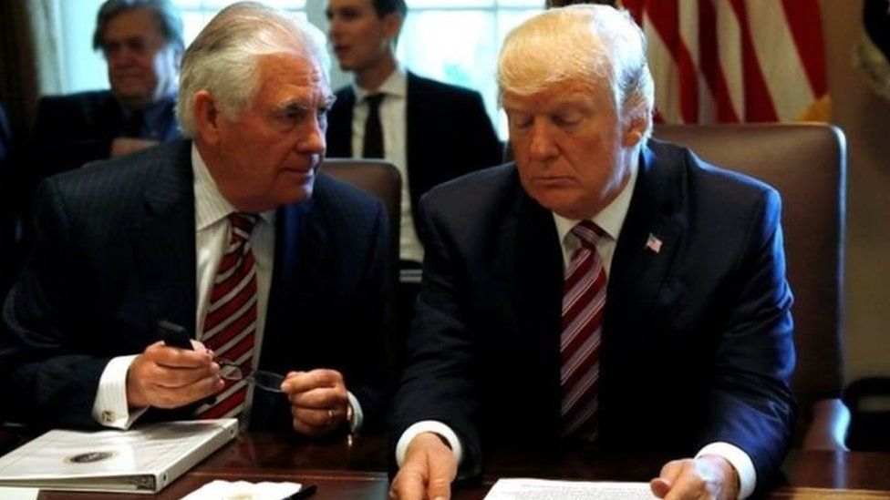 Ngoại trưởng Mỹ Rex Tillerson (Trái) được cho là đã từ chối đề nghị tổ chức bữa tiệc nhân dịp lễ Eid