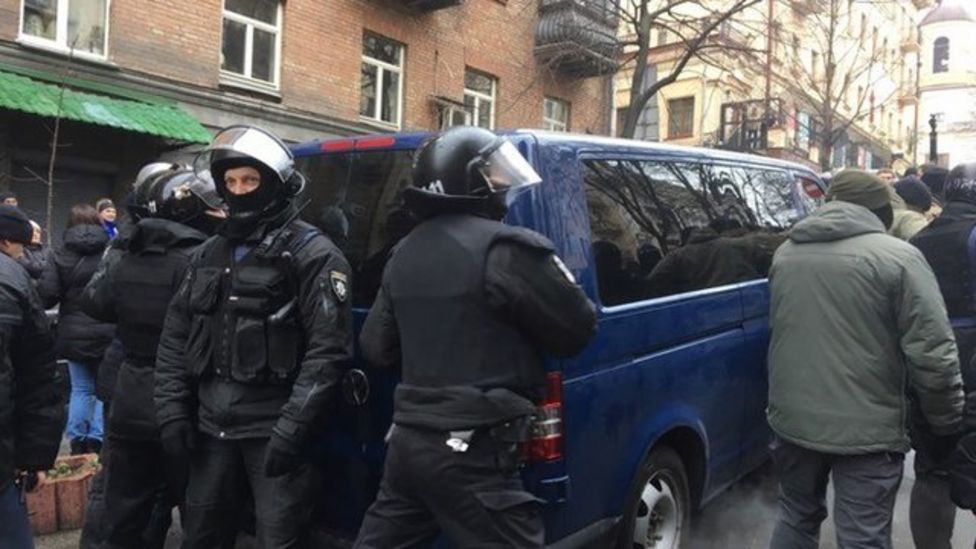сутички