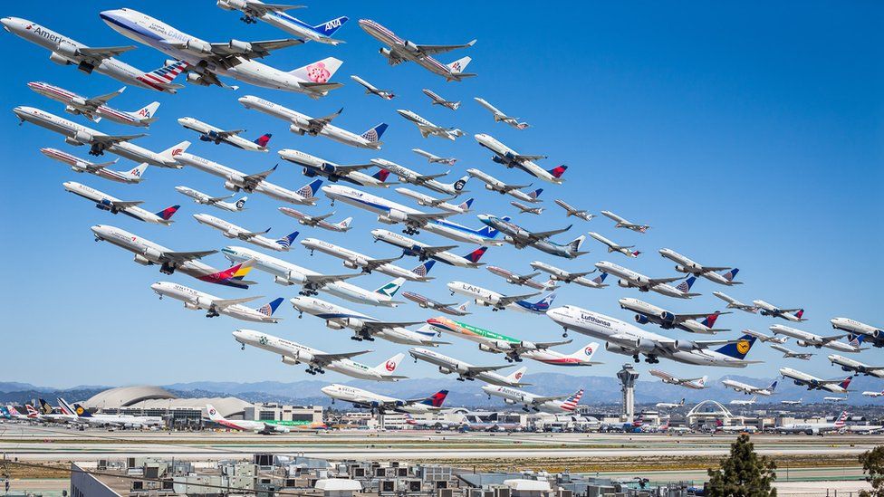 Montagem de fotos de aviões