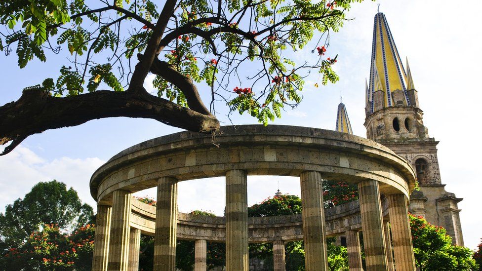 La Rotonda de los Jaliscienses Ilustres, un monumento de la ciudad de Guadalajara.