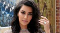Kim Kardashian khoe ảnh chụp chiếc nhẫn kim cương lớn