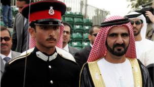 محمد بن راشد آل مكتوم مع نجله في ساندهيرست