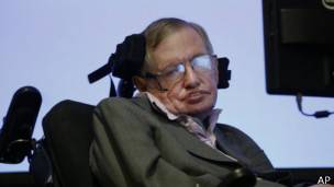 Stephen Hawking sufre la enfermedad de la motoneurona