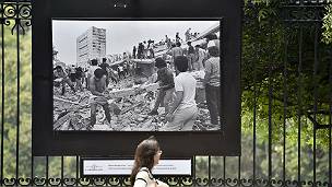 Exposición de fotografías del terremoto de 1985 en Ciudad de México
