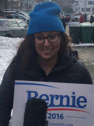Elizabeth Morrow apoya a Sanders en New Hampshire.