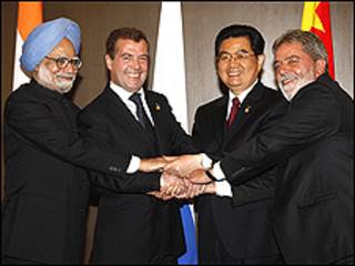 Líderes de Índia, Rússia, China e Brasil durante encontro em 2008, no Japão
