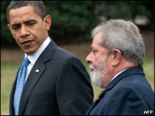 O presidente Luiz Inácio Lula da Silva durante encontro com Barack Obama em Washington (AFP, 14/3)