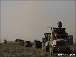 Veículos do corpo de fuzileiros navais dos EUA na Província de Helmand, no Afeganistão (Getty Images, 30/6)