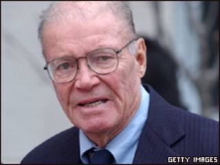 O ex-secretário de Defesa dos Estados Unidos, Robert McNamara, em foto de 2002 (Getty Images)