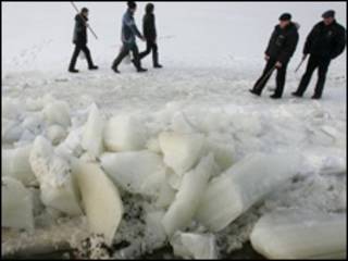 крига на Київському водосховищі