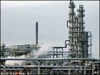 Нефтеперерабатывающий завод в Белоруссии