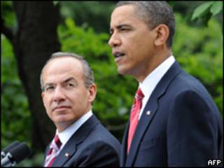 Os presidentes do México, Felipe Calderón, e dos Estados Unidos, Barack Obama, durante coletiva de imprensa nesta quarta-feira (AFP)
