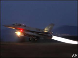 Многоцелевой самлет F-16