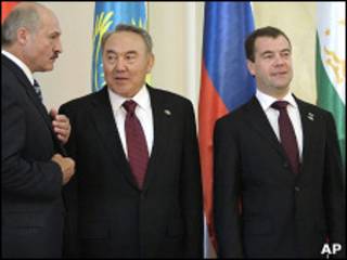 Александр Лукашенко, Нурсултан Назарбаев и Дмитрий Медведев