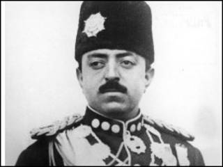 د ١٩٢٩ کال د جنورۍ د مياشتي په ١٤ نيټه د افغانستان پاچا امان الله خان استعفا ورکولو ته اړ شو