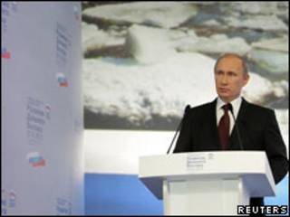 Владимир Путин на партийной конференции в Хабаровске