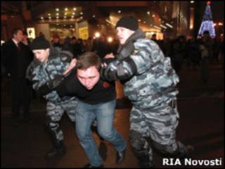 Задержание на площади у Киевского вокзала