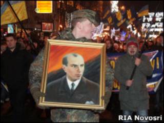 Украинские националисты на марше