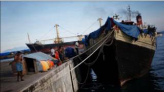 asylum seeker boat