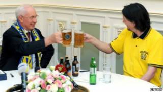 Азаров