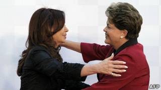 Cristina e Dilma. AFP
