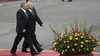 Ông Raul Castro và Tổng bí thư Nguyễn Phú Trọng hôm 8/7