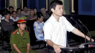 Ông Trần Huỳnh Duy Thức tại tòa