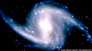 Imagen captada con la Cámara de Energía Oscura de la galaxia NGC 1365 Foto Dark Energy Survey Collaboration