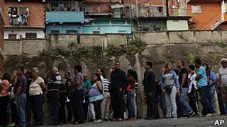 fila para votar
