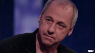 Cựu ca sĩ ban Dire Straits, Mark Knopfler