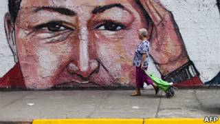 mural de hugo chavez en caracas