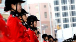 薄熙来创办的大连女子骑警大队