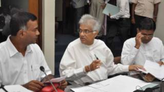 Tissa Attanayake (L) with UNP leader