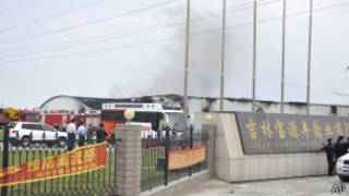kebakaran pabrik cina