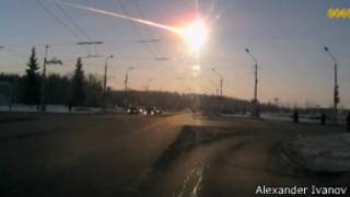 Asteroide a su paso por la atmósfera terrestre