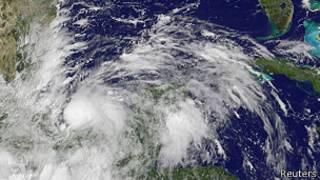 toma satelital del huracán ingrid en golfo de méxico