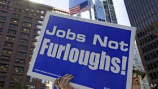 Протест против закрытия госучреждений США