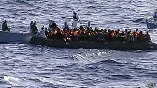 Bamwe mu bimukira bagera mu Burayi bakoresheje amato