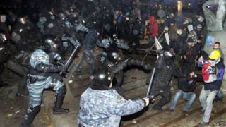 Cảnh sát Ukraine trấn áp cuộc biểu tình