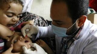 Vacunación contra polio en Siria