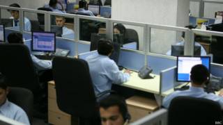 Call center, em foto de arquivo (BBC)