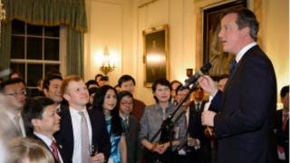 英国首相卡梅伦在首相府举办马年新春招待会。