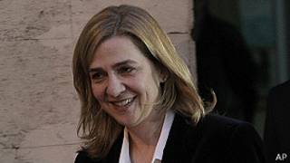 La infanta Cristina abandona la Corte