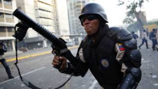 Policía venezolano
