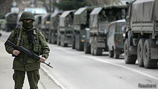 Soldado ruso en Crimea