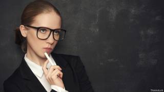 Mujer con gafas