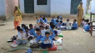 Estudiantes en India